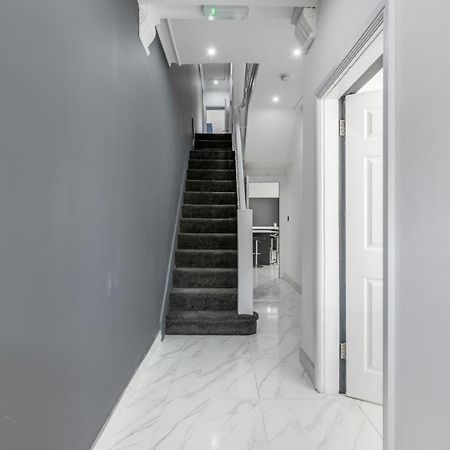 Crystal Towers Sasco Apartments Blackpool Bagian luar foto