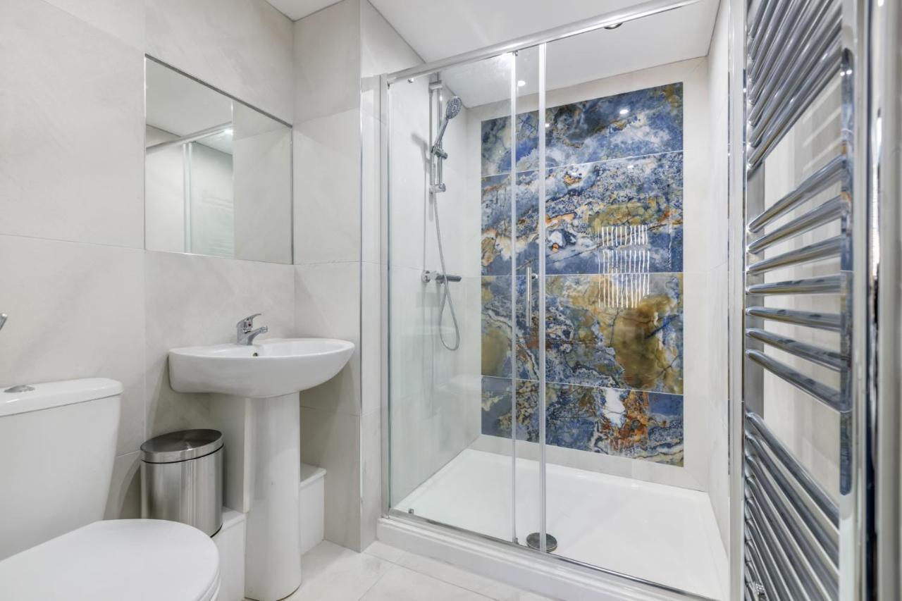 Crystal Towers Sasco Apartments Blackpool Bagian luar foto