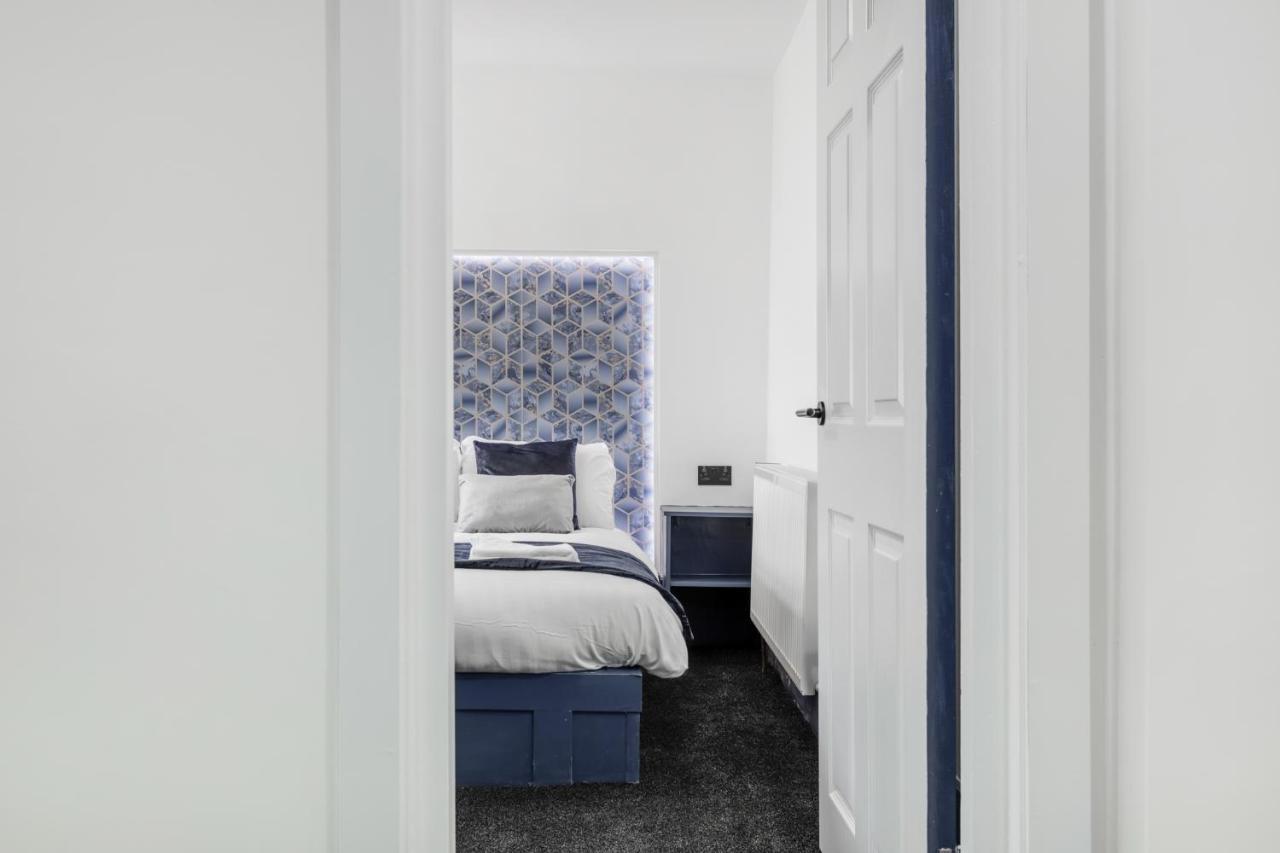 Crystal Towers Sasco Apartments Blackpool Bagian luar foto