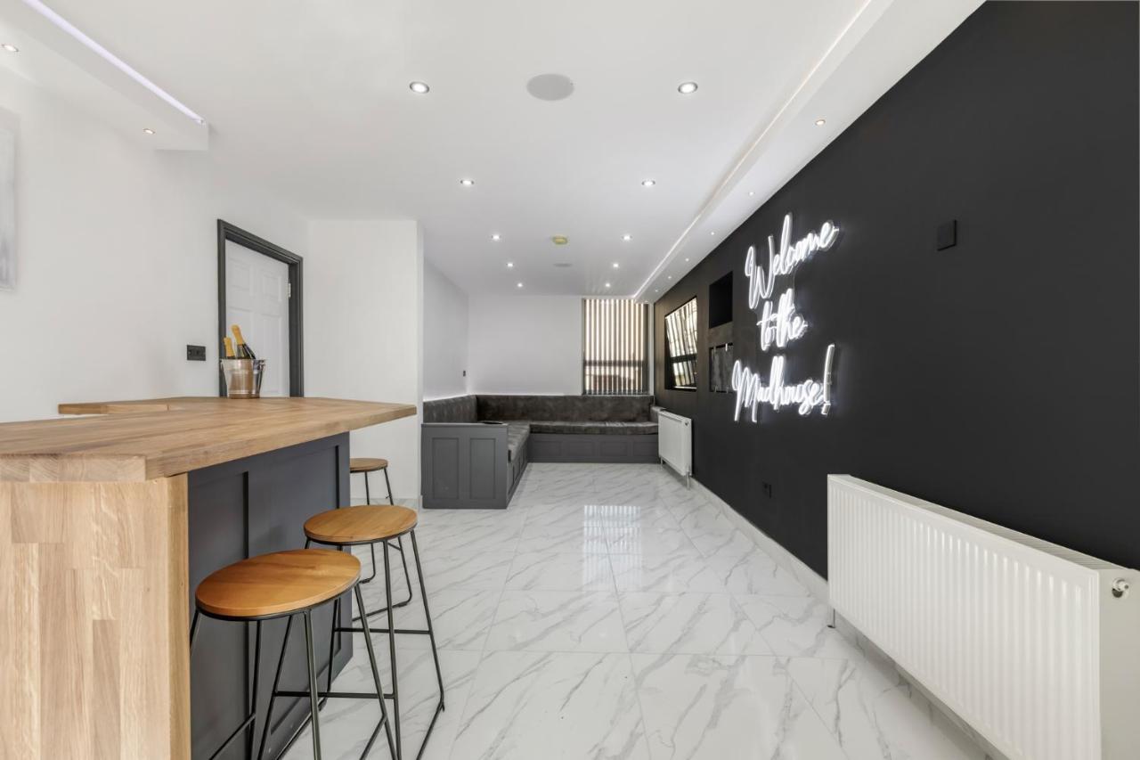 Crystal Towers Sasco Apartments Blackpool Bagian luar foto