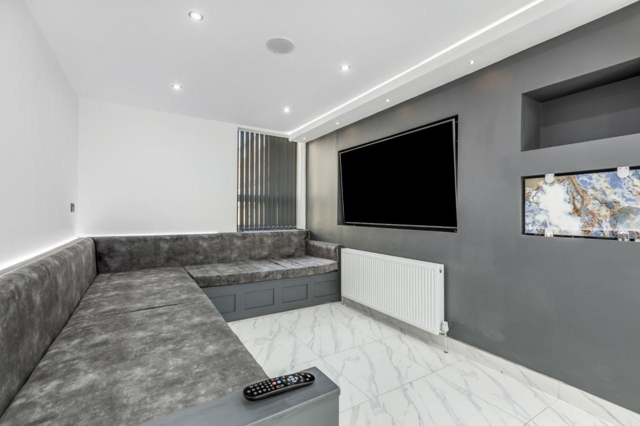 Crystal Towers Sasco Apartments Blackpool Bagian luar foto